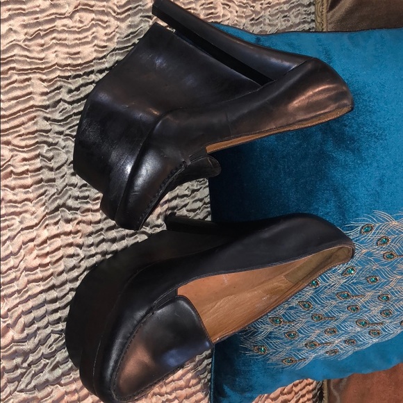 Jeffrey Campbell Platform Heels - Picture 2 of 6